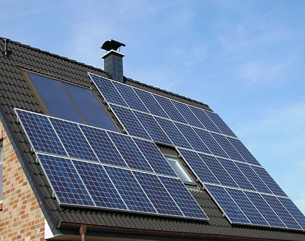 古镇屋顶太阳能发电